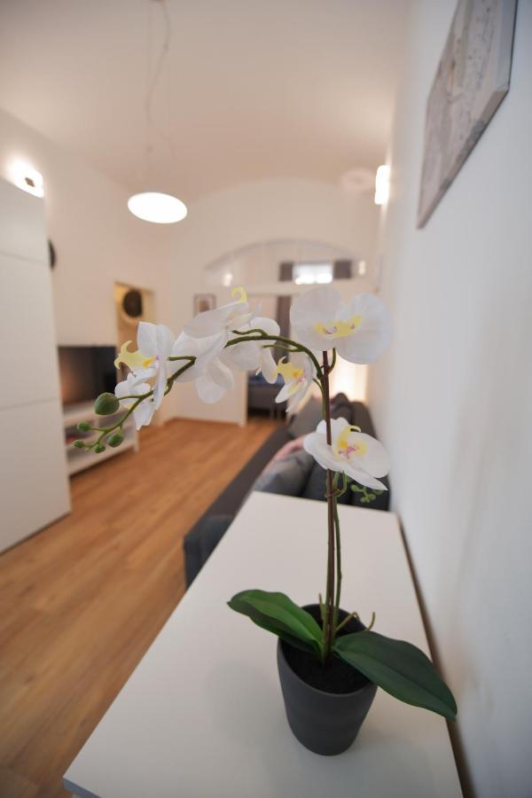 Duplex Apartment Praga Exterior foto